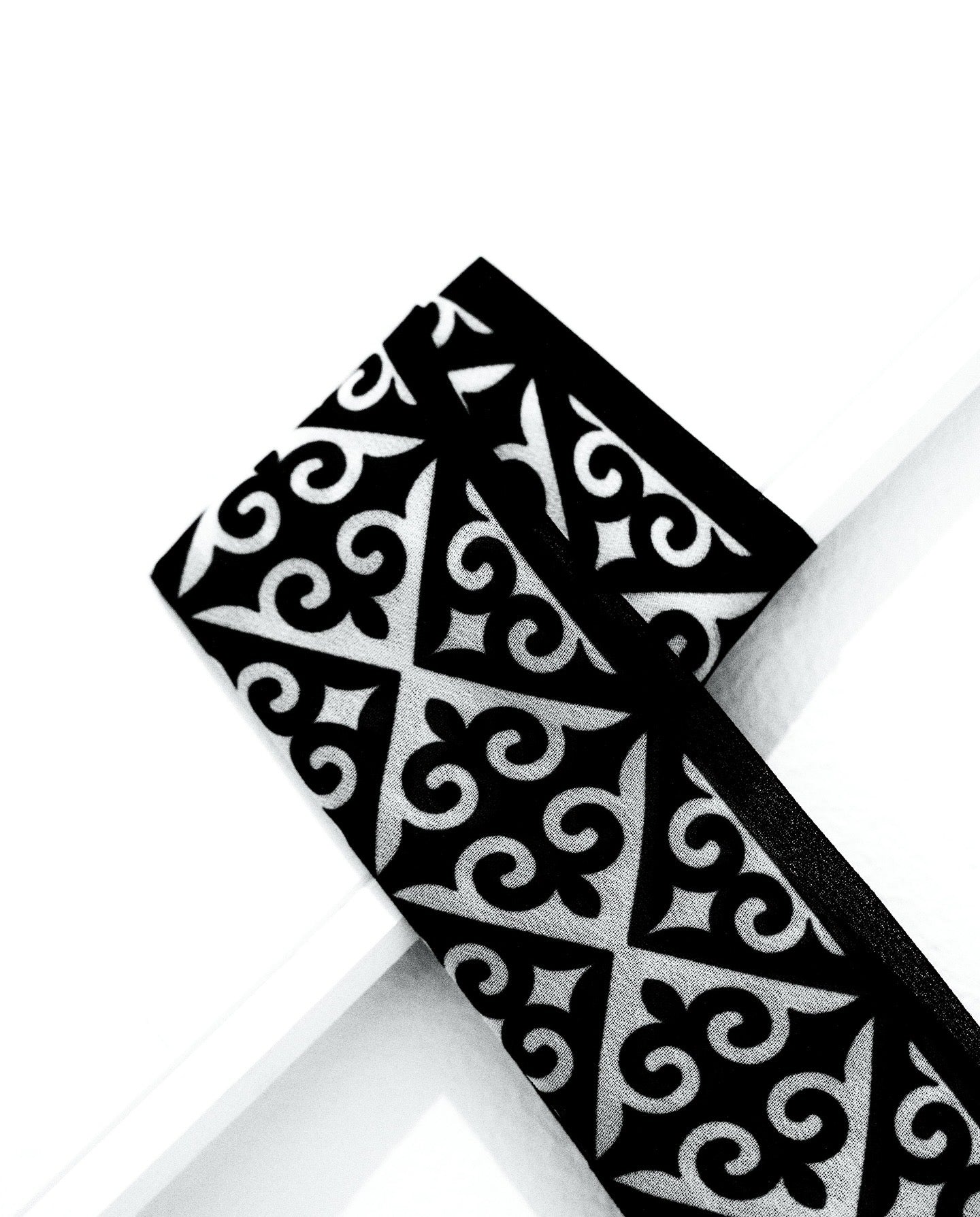 ETNO TIE